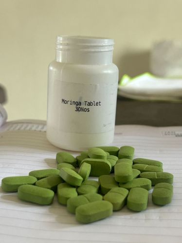 Organic Moringa Tablets 500mg, Color : Green, Form : Solid