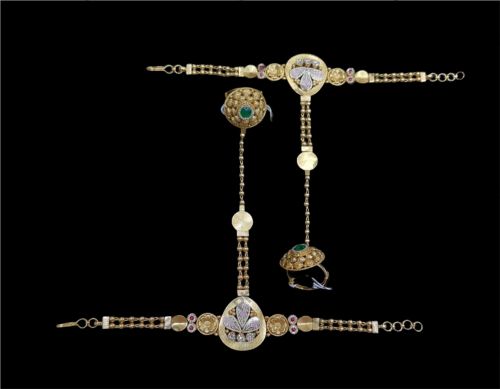 Traditional Handmade Single Finger Gold Hathphool