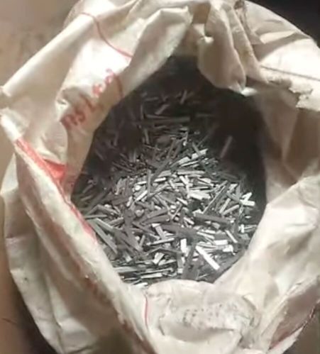 Clean CRC Dal Scrap variable, Packaging Type : Silver