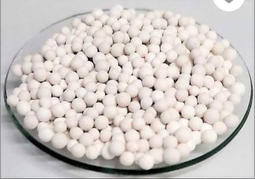 White Attapulgite Granules, Purity : 99%, Packaging Size : 25-50kg