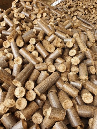 Hard Groundnut Shell Biomass Briquettes Less Than 10%