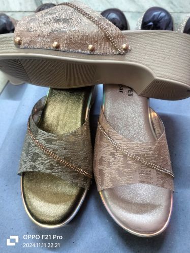 Modern Lightweight Heel Ladies Sandal, Packaging Type : Box