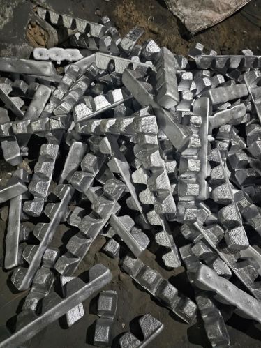 Non Polished Aluminium Ingots, Brand Name : Lasshika Recycle