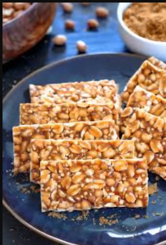 Groundnut Chikki, Packaging Type : Brownish for Eating