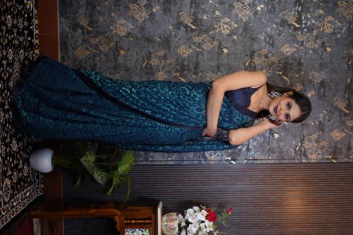 Athnicx Official Unstitched Matching Blouse Flower Net Jacquard Saree