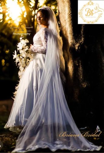 Satin Christian Wedding Gown XL, Brand Name : Brians Bridal