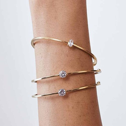 Diamond Solitaire Bangle Bracelet, Color : Golden