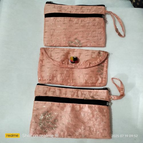 Avadh Selection Hand Pouch 21×14×2, Packaging Type : Pink