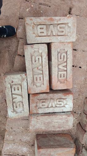 Polished Clay Bricks, Shape : Rectangular, Packaging Type : Red
