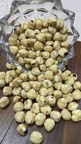 Hazelnut, Color : Creamy White Kernel, Light Brown To Tan Skin