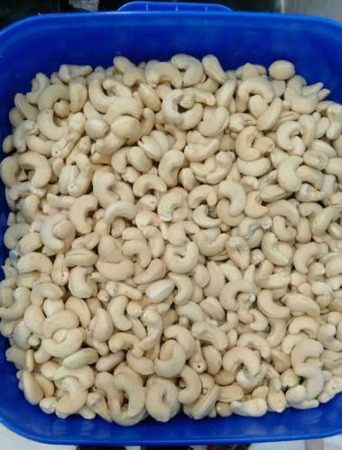 W240 Cashew Kernels