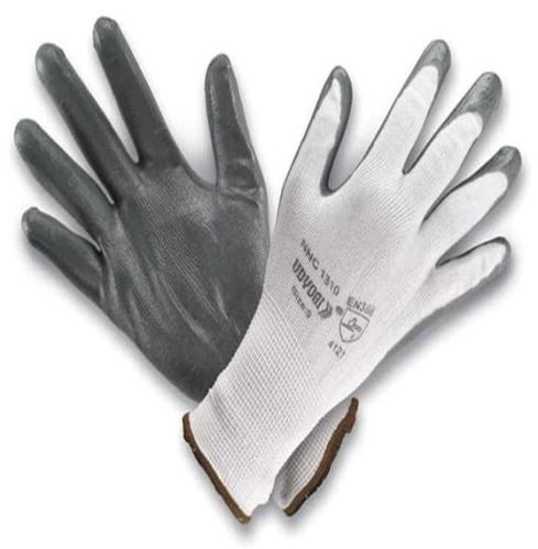 Nitrile Udyogi Nnc 1310 Safety Gloves Standard for Hand Protection