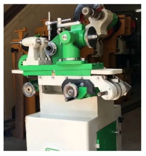 Tool & Cutter Grinder