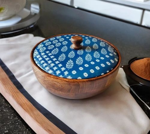 Polished Wooden Casserole, Color : Brown 11inch for Home