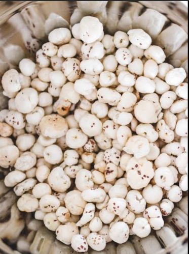 Valinae Makhana, Color : Creamy, Taste : Sweet, Light Sweet