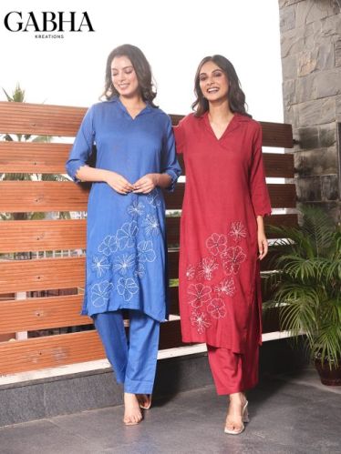 Printed Muslin Embroidery Kurti Pant Set, Brand Name : Gabha