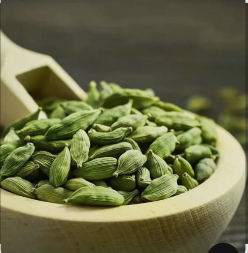 Cardamom, Seed Type : Dried, Packaging Size : 5kg