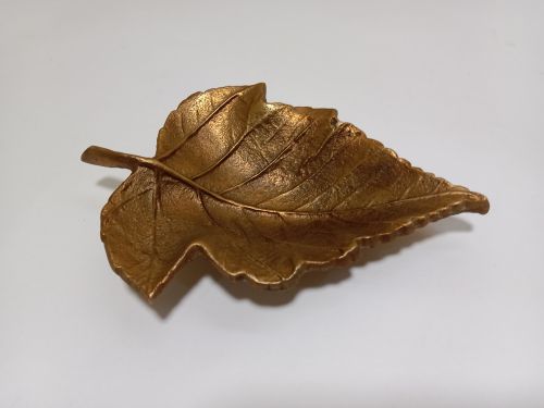 Golden Decorative Leaf Platter, Color : Golden/antique Brass