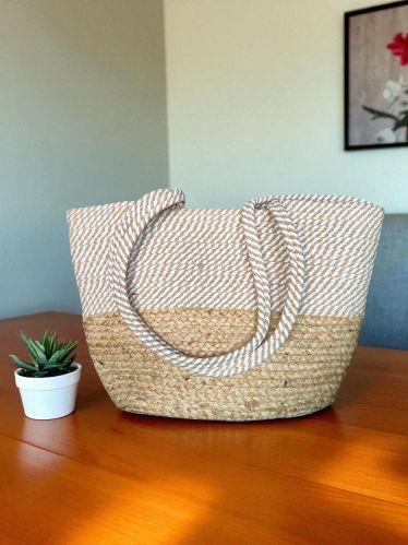 Jute Sandstone Bloom Tote Bag, Gender : Female