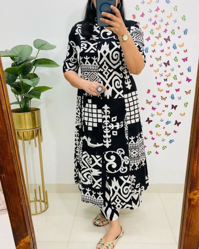 Ladies Blissful Drapes Cotton A Line Kurti Set