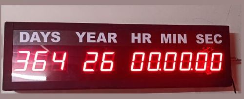 Sai Polished Metal Count Down Days Digital Clock, Color : Red