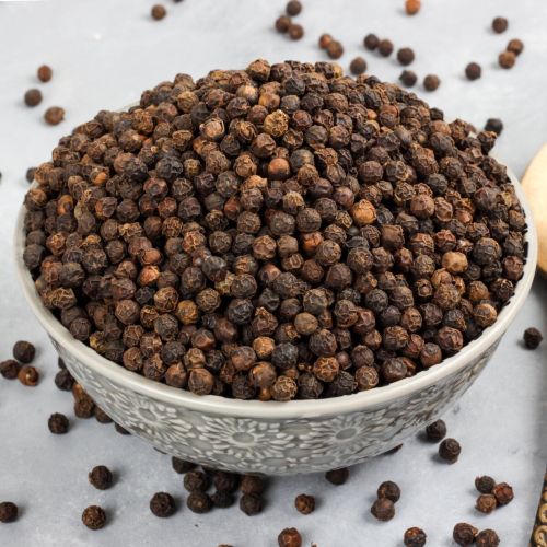 Raw Black Pepper Seeds, Grade Standard : Food Grade