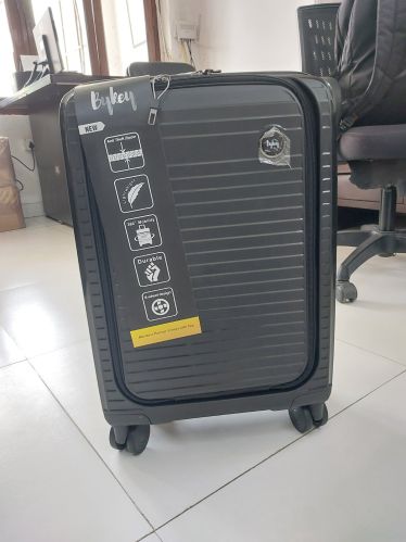 20 Inches Suitcase, Packaging Type : Black