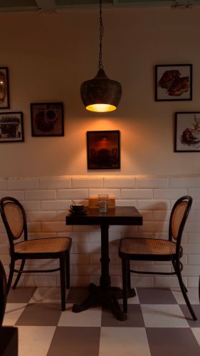 Polished Wooden Hanging Lamp, Shape : Round, Packaging Type : Brown