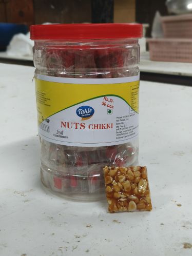 Jaggery Peanut Chikki(18 Gm), Brand Name : Takale bandhu food product