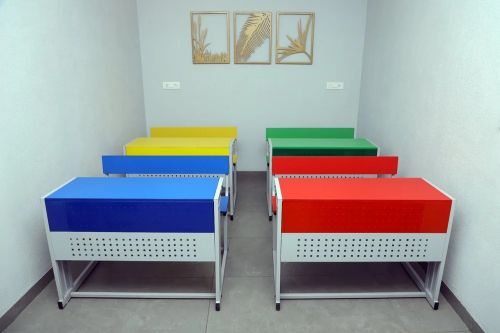 Metal School Desks, Brand Name : RRL ENTERPRISES for COLLEGES
