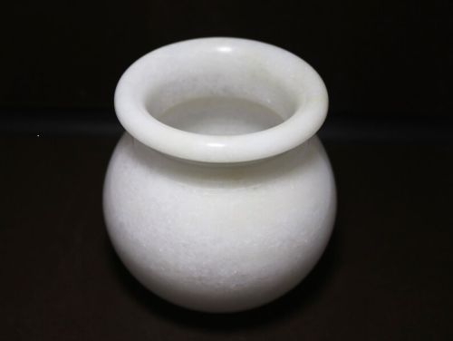 Polished Marble Kalash, Packaging Type : White