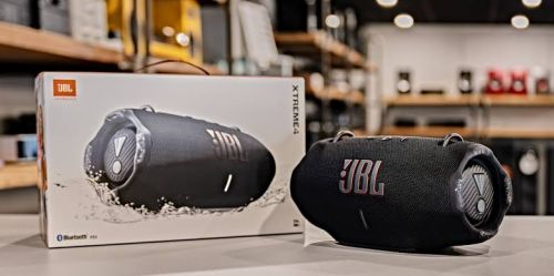 JBL Bluetooth Speaker, Shape : Round