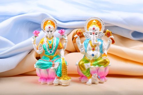 Sunbera Plain Polished 92.5 Silver Laxmi Ganesh Idols