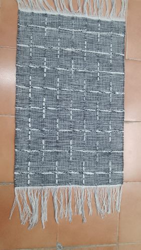 Handloom Durries, Shape : Rectangular, Packaging Type : Grey