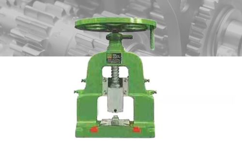 Double Body Fly Press Machine, Power Source : Manual