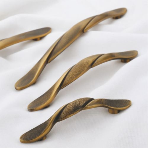 Glossy Wardrobe Handle