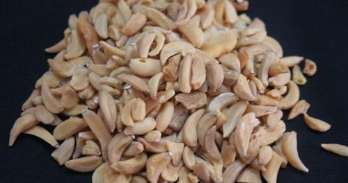 Dehydrated Garlic Flakes, Color : Light Yellow