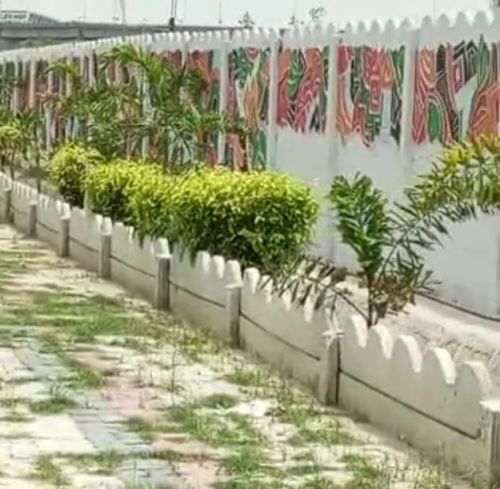 Polished Plain 9 Feet RCC Compound Wall, Brand Name : Kcp