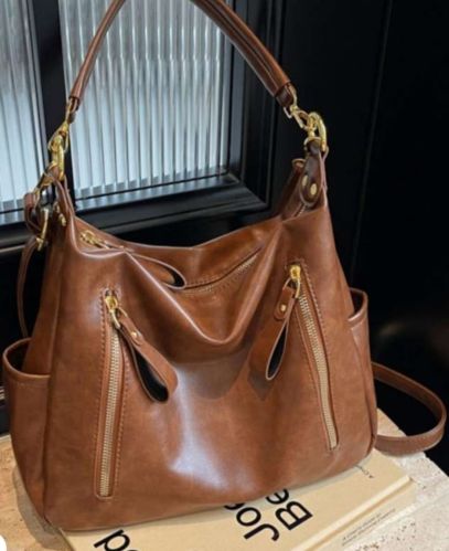Plain Ladies Leather Hobo Bags, Color : Brown Standard