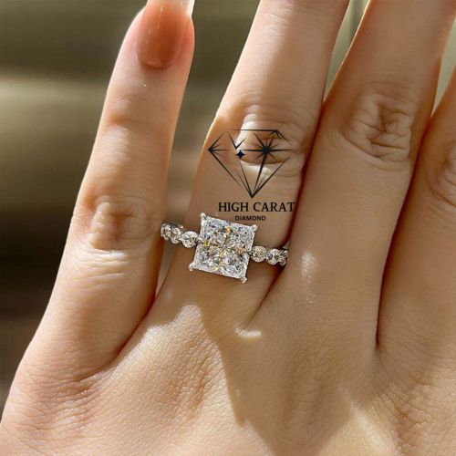 Center Diamond Princess Shape And Size Stone Round Shape Diamond Wedding Wear Diamond Ring For Women