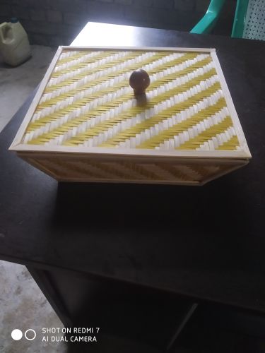 Diagonal Yellow-white Weave Bamboo Lid Top Storage Basket Box