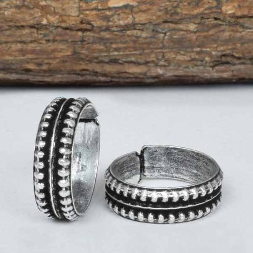 Oxidized Silver Black Bead Toe Ring, Design : Beaded Design