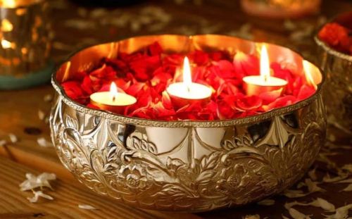 Polished Metal Urli, Color : Golden for Decoration Purpose