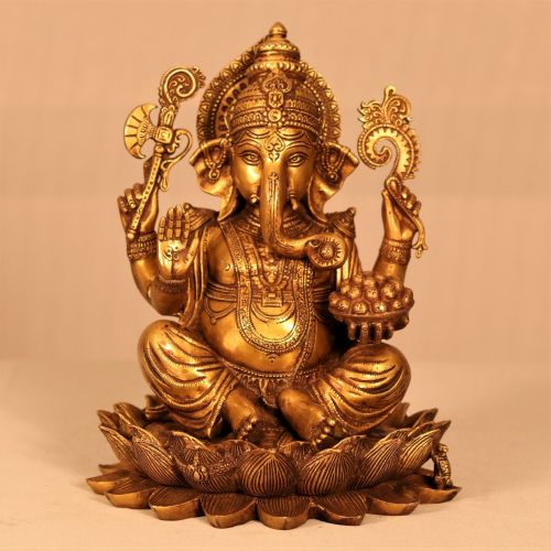 Heavy Brass Lord Ganesh Idol Statue, Color : Golden