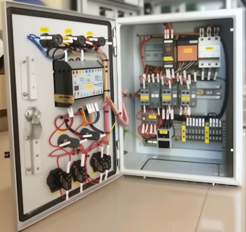 Metal Star Delta Starter Control Panel, Voltage : 415V for Industrial