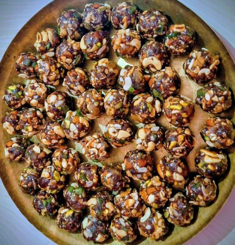 Premium Anjeer Khajur Mix Dry Fruit Laddus