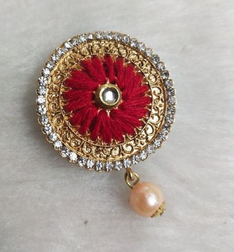 Metal Saree Fashion Brooch Pin, Color : Golden, Red