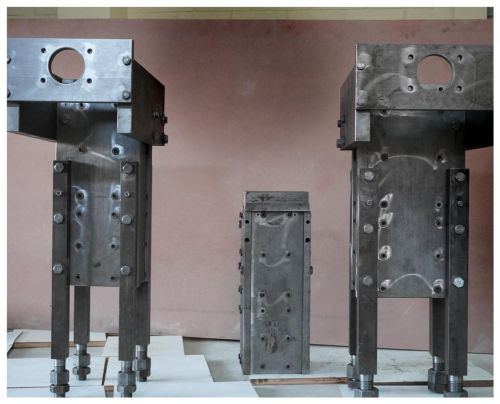 Hydraulic Interlock Machine, Packaging Type : Mettalic