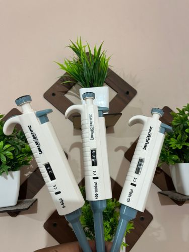 Uma Scientific Laboratory Instruments Micropipette 5-50 uL