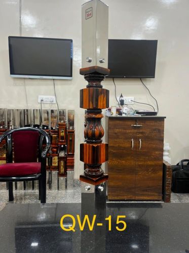 Smooth Finish Stainless Steel Wooden Railing Pillar